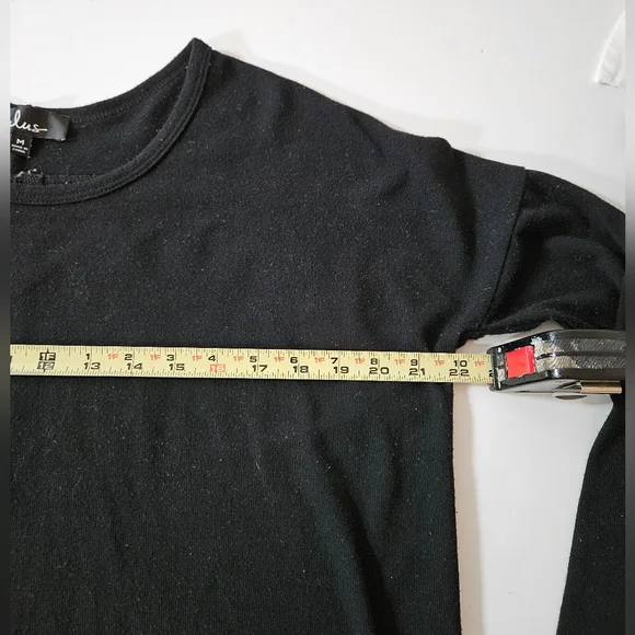 Lulus sz M Black zip to my lou hi low back goldtone zip sweater top - Picture 5 of 7